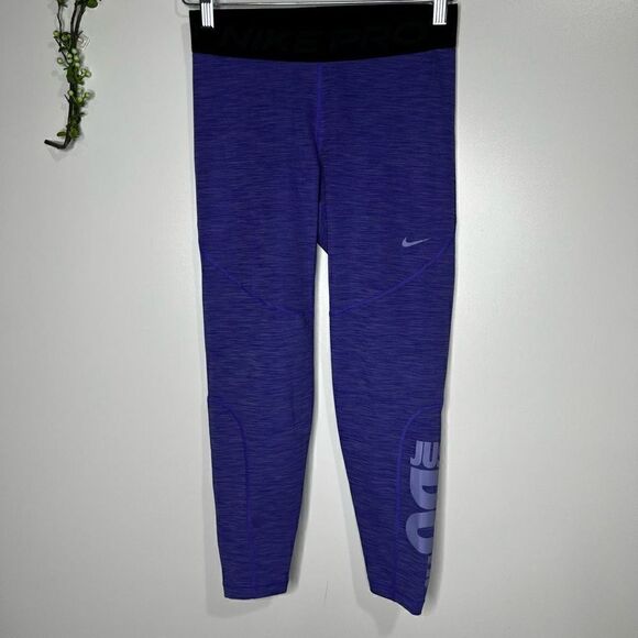 Nike Pro Dri Fit Purple Capri Workout Running Leggings Pants - Picture 1 of 11